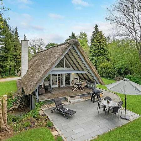 2 Bedroom In Aabenraa Loddenhoj